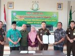 Pemkab OKU dan Kejaksaan Negeri OKU Tandatangani Fakta Integritas Pengadaan Pakaian Sekolah